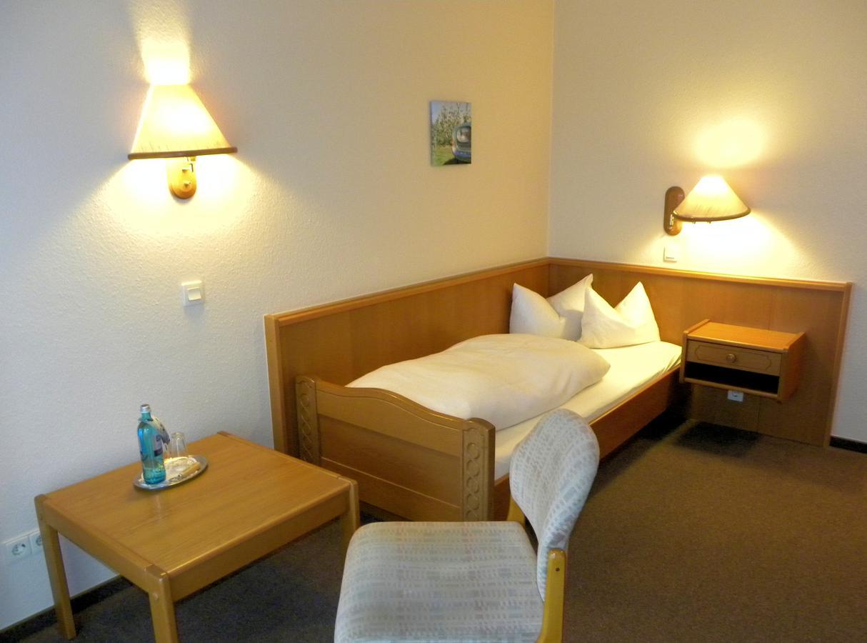 בוכהולץ אין דר נורדהייידה Frommanns Landhotel מראה חיצוני תמונה